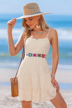 Lade das Bild in den Galerie-Viewer, Ärmelloses Cremefarbenes Minikleid
