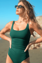 Lade das Bild in den Galerie-Viewer, Grüner Magic-Bauchweg-Badeanzug mit quadratischem Ausschnitt
