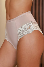 Lade das Bild in den Galerie-Viewer, 3er-Pack Spitzen-Slips mit Standard-Schnitt
