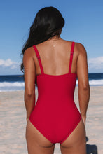 Lade das Bild in den Galerie-Viewer, Roter Bauchweg-Badeanzug mit Rüschen
