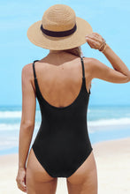 Lade das Bild in den Galerie-Viewer, Schwarzer Badeanzug mit quadratischem Halsausschnitt und Rüschen
