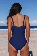 Lade das Bild in den Galerie-Viewer, Marineblauer gerüschtem Bauchweg-Badeanzug mit V-Ausschnitt
