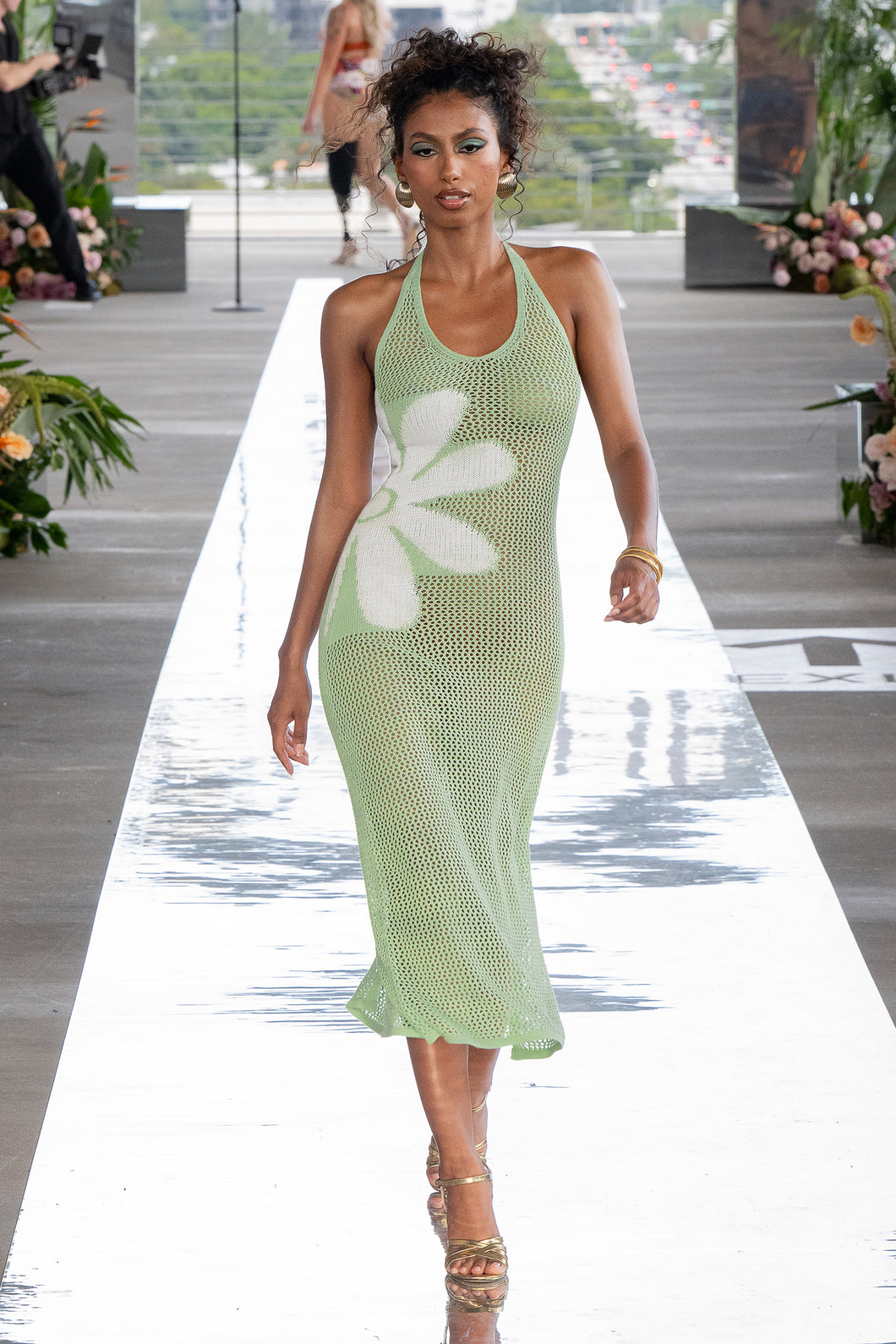 Ärmelloses Maxi-Strick-Strandkleid