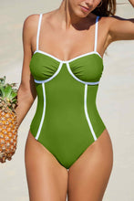 Lade das Bild in den Galerie-Viewer, Grasgrüner Badeanzug mit quadratischem Ausschnitt
