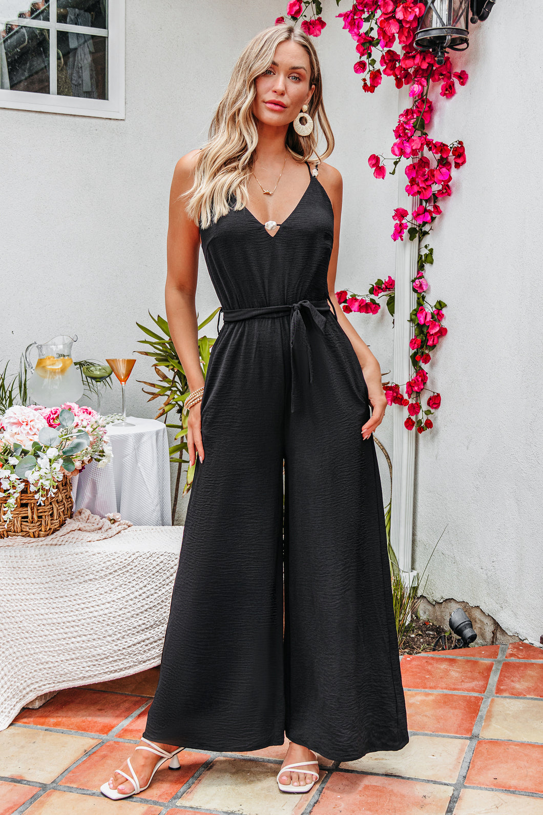 Ärmelloser Schwarzer V-Ausschnitt Jumpsuit