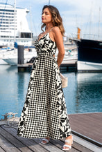 Lade das Bild in den Galerie-Viewer, Abstraktes Ärmelloses Schlüsselloch Maxikleid
