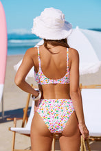 Lade das Bild in den Galerie-Viewer, Blumiges High-Waist Bikini-Set

