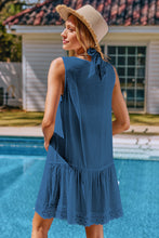 Lade das Bild in den Galerie-Viewer, Ärmelloses Blaues V-Ausschnitt Minikleid
