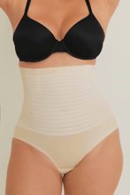 Lade das Bild in den Galerie-Viewer, High Waist Shapewear-Slip
