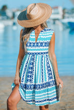 Lade das Bild in den Galerie-Viewer, Ärmelloses Boho Minikleid
