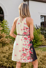 Lade das Bild in den Galerie-Viewer, Ärmelloses Hoher Ausschnitt Minikleid
