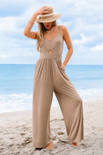Lade das Bild in den Galerie-Viewer, Ärmelloser Gesmokter Jumpsuit mit Ausschnitt
