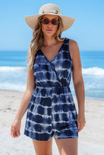 Lade das Bild in den Galerie-Viewer, ?rmelloser Wickel-Overall mit Batikmuster
