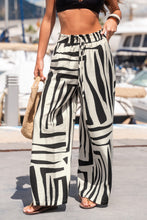 Lade das Bild in den Galerie-Viewer, Abstrakte Hose mit Volant-Details
