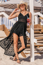 Lade das Bild in den Galerie-Viewer, Ärmelloser Wickel-Strampler in Schwarz
