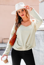 Lade das Bild in den Galerie-Viewer, Aprikosenfarbenes geripptes asymmetrisches Langarm-Cutout-Top

