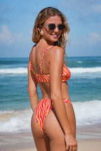 Lade das Bild in den Galerie-Viewer, Animal-Print Low-Waist Bikini-Set mit Cut-outs
