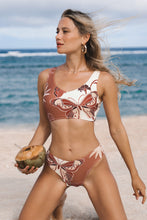 Lade das Bild in den Galerie-Viewer, Eco Tropisches Breite Träger Mid-Waist Bikini-Set
