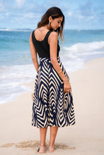 Lade das Bild in den Galerie-Viewer, Abstraktes Ärmelloses Midikleid mit Bindegürtel
