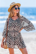 Lade das Bild in den Galerie-Viewer, Animal Print Halbärmel Mini-Strandkleid
