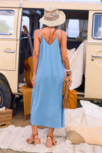 Lade das Bild in den Galerie-Viewer, ?rmelloses V-Ausschnitt Gewebtes Maxikleid in Blau
