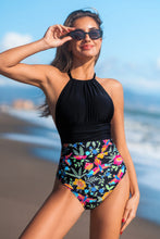 Lade das Bild in den Galerie-Viewer, Floraler Neckholder-Badeanzug mit Rüschen
